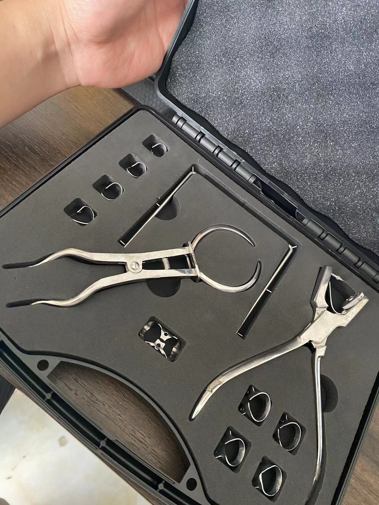 New Dental Rubber Dam Tool Kit Includes Forceps and Frame for Instrument Cleaning