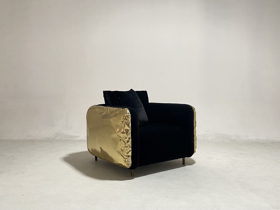 Modern Hotel Furniture Sofa Set Gold Metal Backing Black Velvet Fabric Sofa for Living Room