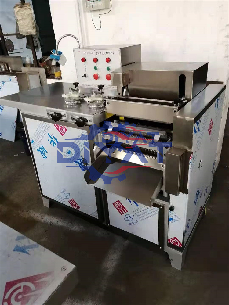 industrial sweet candy toffee candy cutting making machine