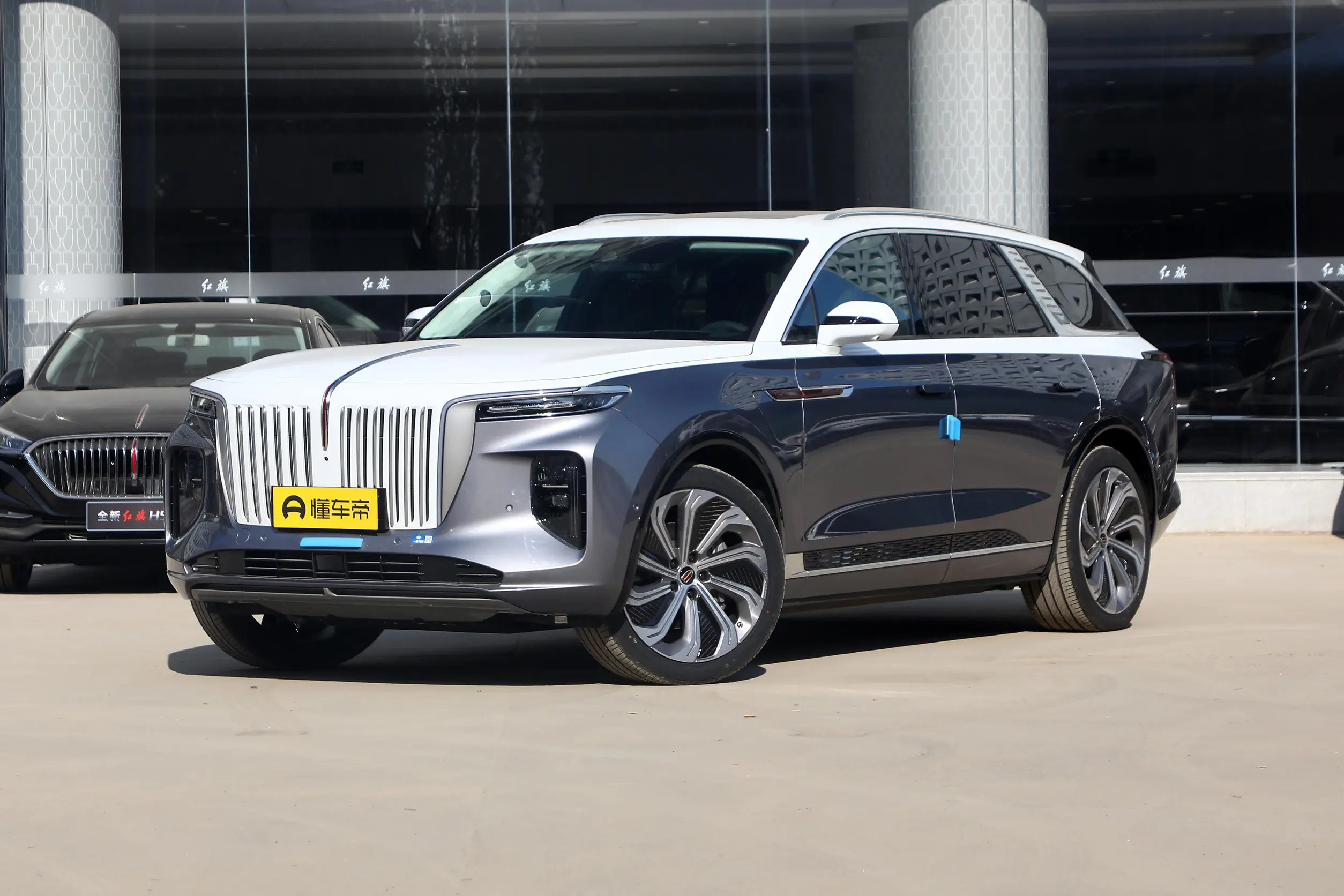 Honqi Ehs9 2023 Luxury Electric SUV 7 Seat FAW Hongqi E-HS9 H9 with 4WD New Energy Vehicle Used Cars from China