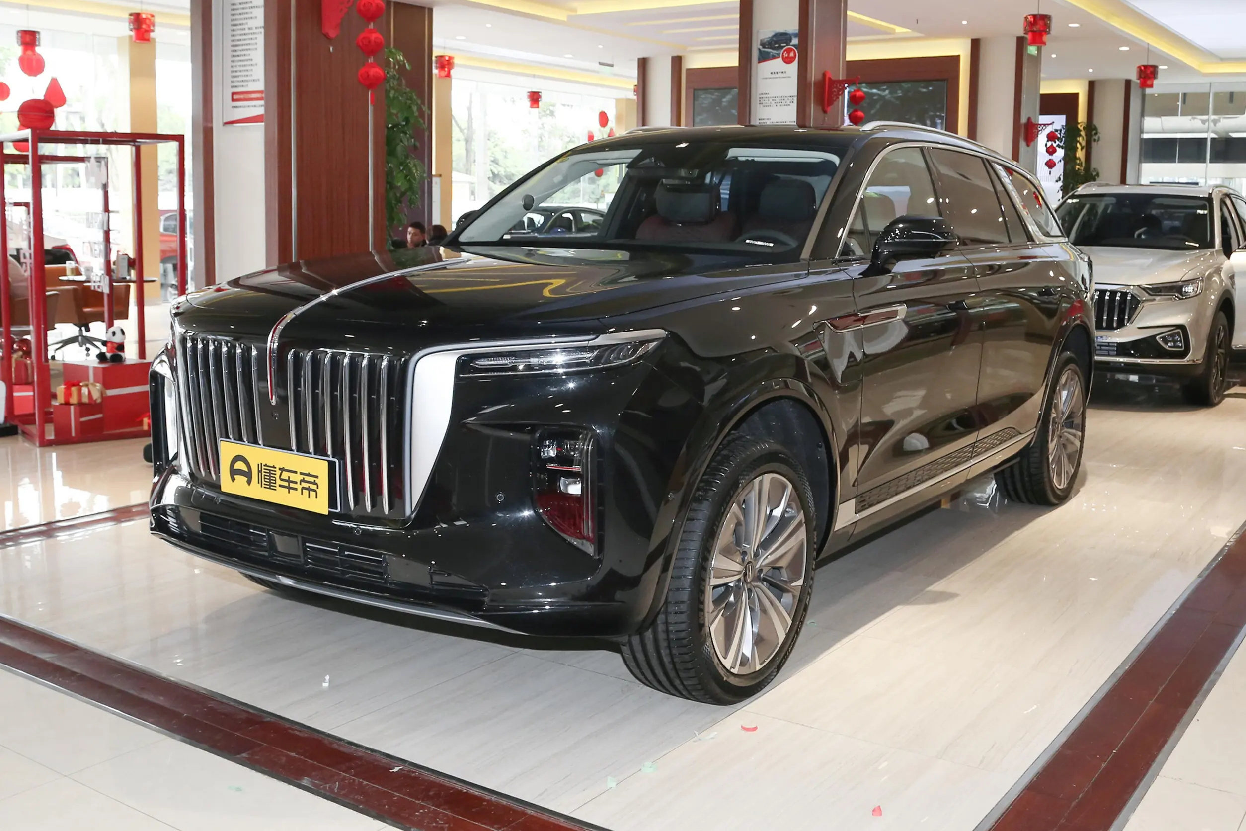 Honqi Ehs9 2023 Luxury Electric SUV 7 Seat FAW Hongqi E-HS9 H9 with 4WD New Energy Vehicle Used Cars from China