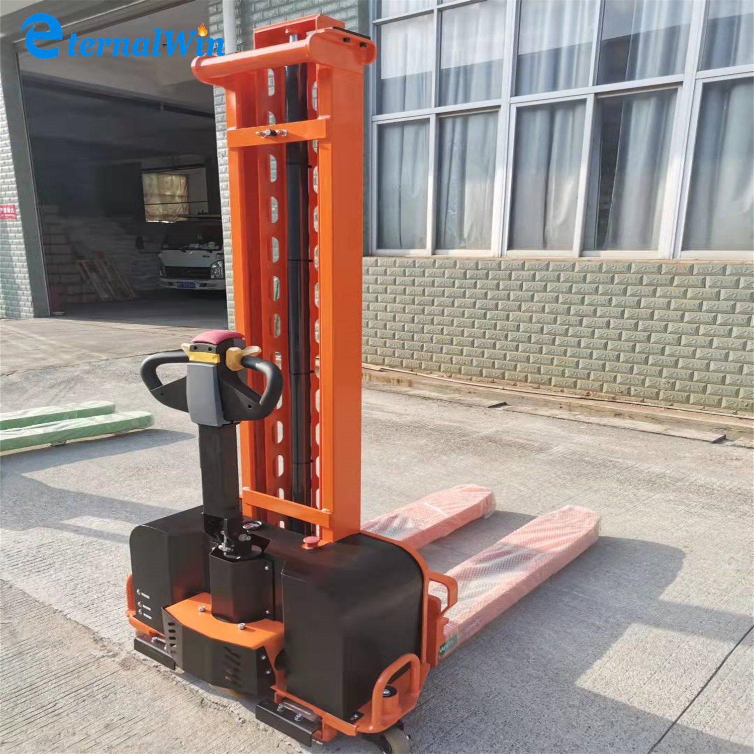 China Price Pallet Stacker Lift Truck 1.5 Ton Automatic Full Walki Straddle Semi Forklift Electric Stacker