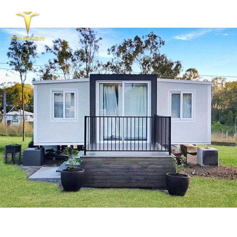 Hot Wellcamp Prefab House Container With Modern Expandable Design And Factory Price, Including Used Portable Toilets For Sale