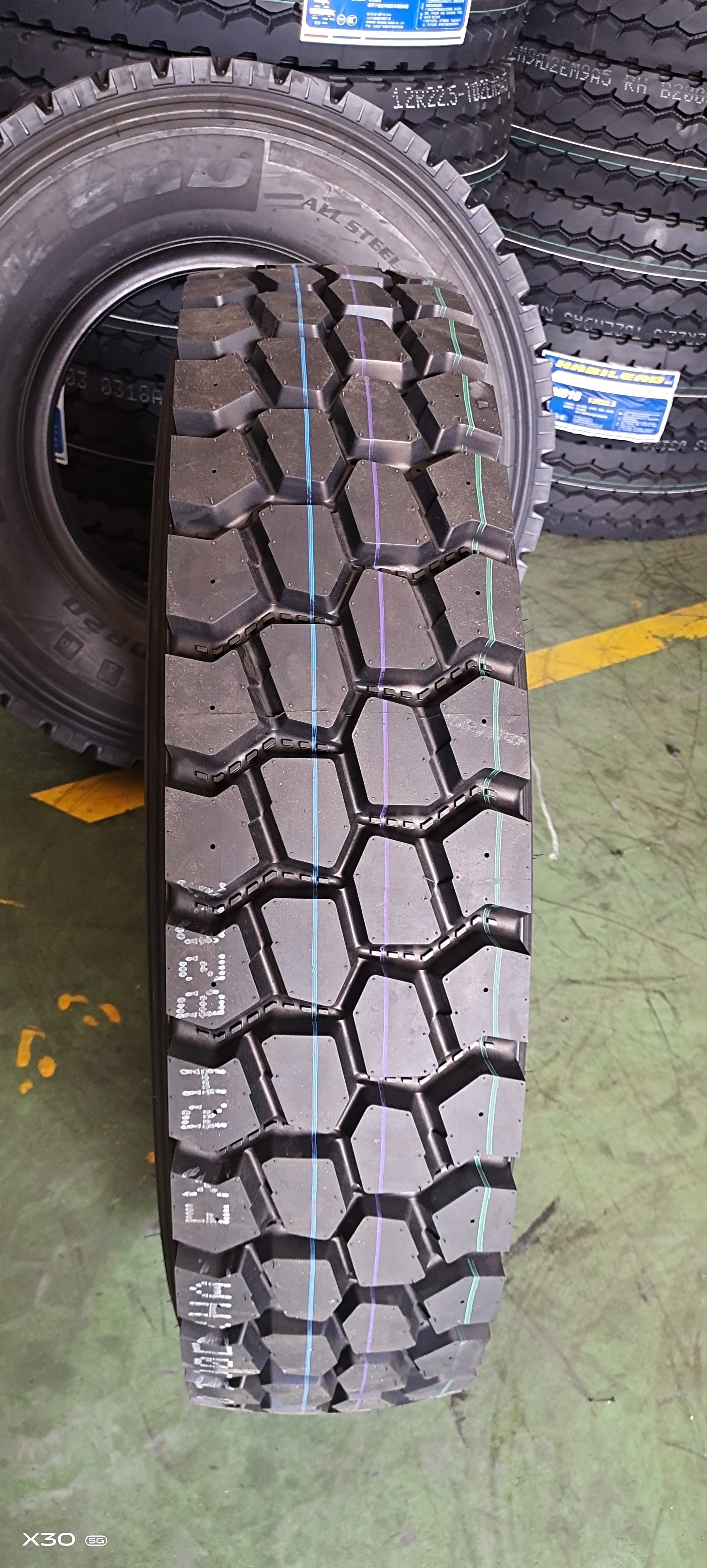 High Performance Commercial truck tires 11r22.5 295 75 22.5 semi tires 315 80r22.5 12R20 tires