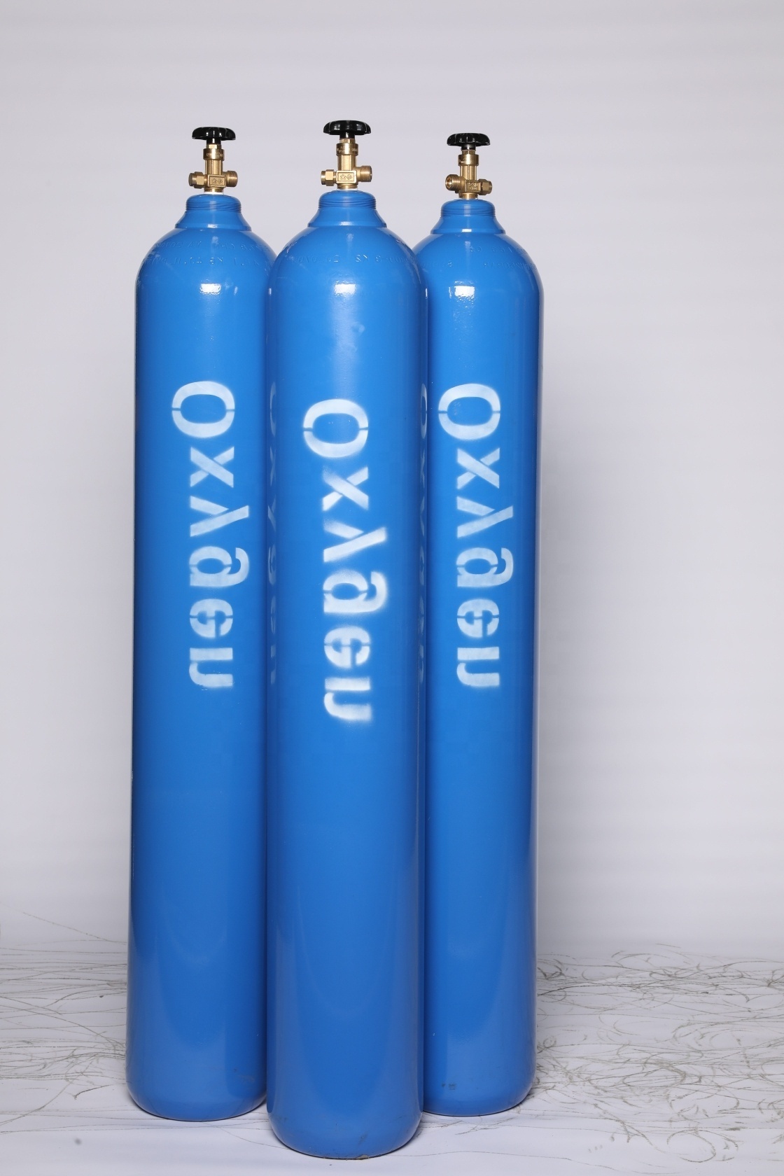 99.999% Oxygen Gas 40-50L 200bar Empty Seamless Steel O2 Gas Cylinder Price