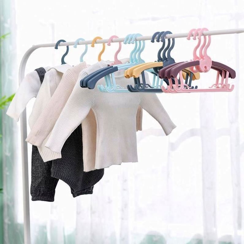 Adjustable Hangers Non-Slip and Extendable Laundry Infant Hangers Basics Retractable Toddler Infant Baby Plastic Hangers