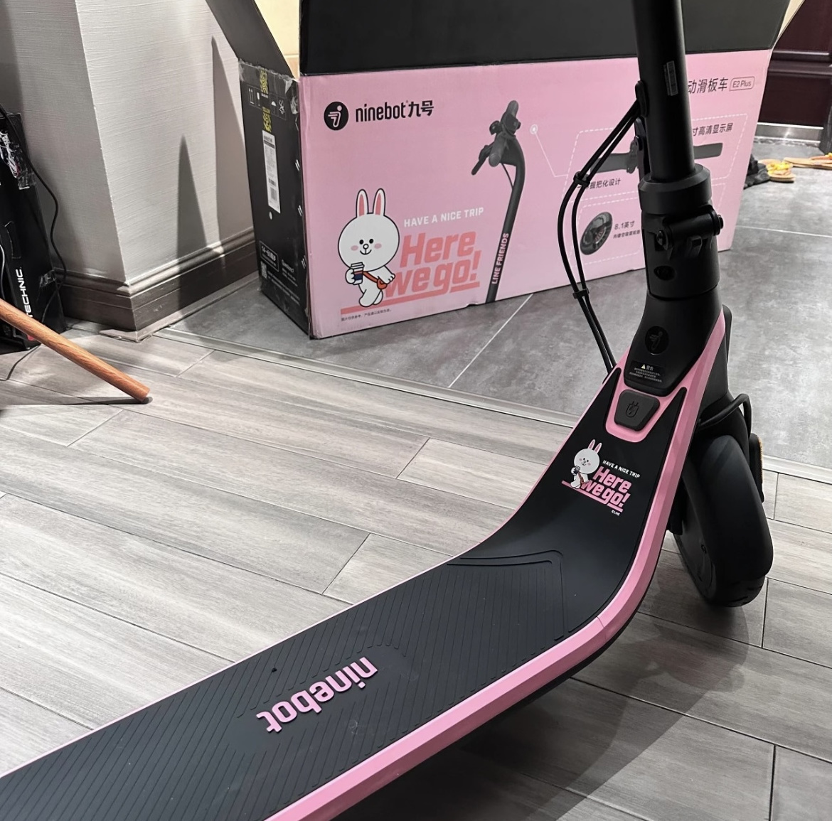 New Segway Ninebot E2 Plus Foldable Electric Scooter 25km/h 25KM Adults Electric Scooter Pink