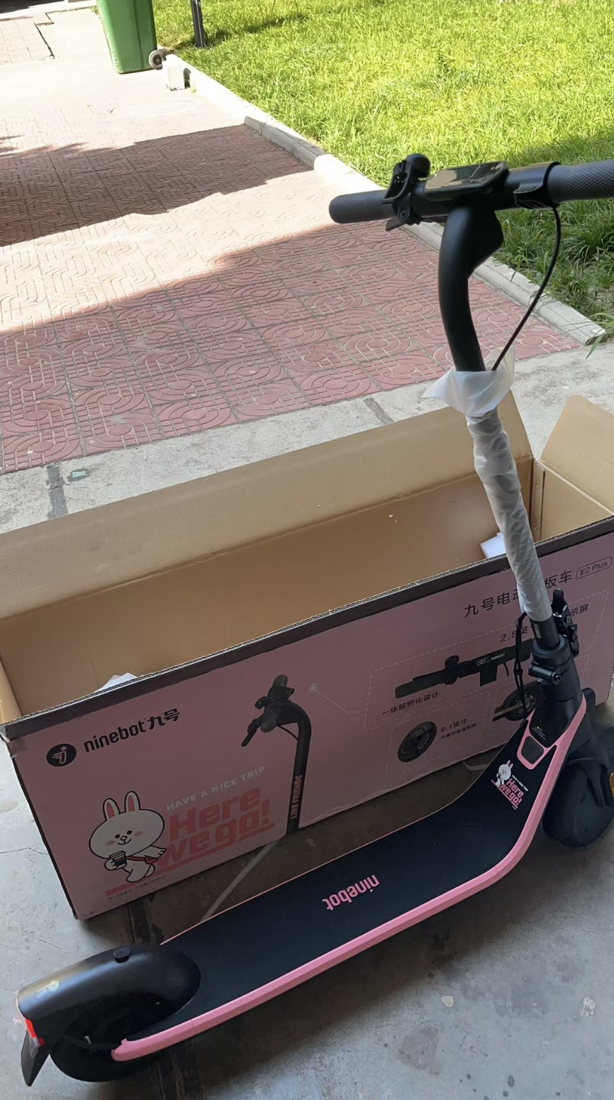 New Segway Ninebot E2 Plus Foldable Electric Scooter 25km/h 25KM Adults Electric Scooter Pink