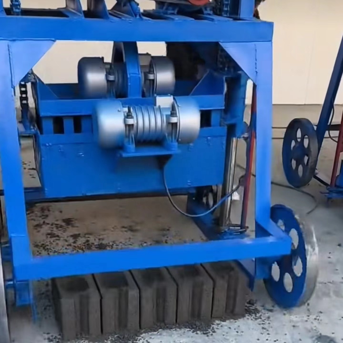 GRZ4-45 Block Making Machine Kenya Shop Online Concrete Diesel Engine Block and Brick Making Machine Car Engine Crane Global