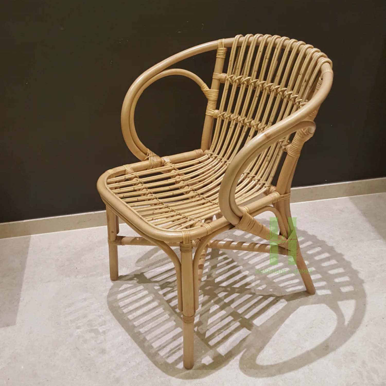 Round Rattan Lounge Chair Luxury Rattan Relaxing Chair OEM Wicker Arm Chair Best Choice Rattan Furniture from HNH Craft