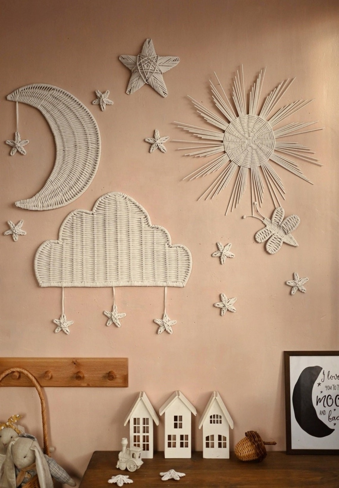 Modern Hot Sale Rattan Wall Decor for Kids Room Sun Shaped Rattan Wall Hanging Decoration OEM Variety of Sizes Custom Packaging