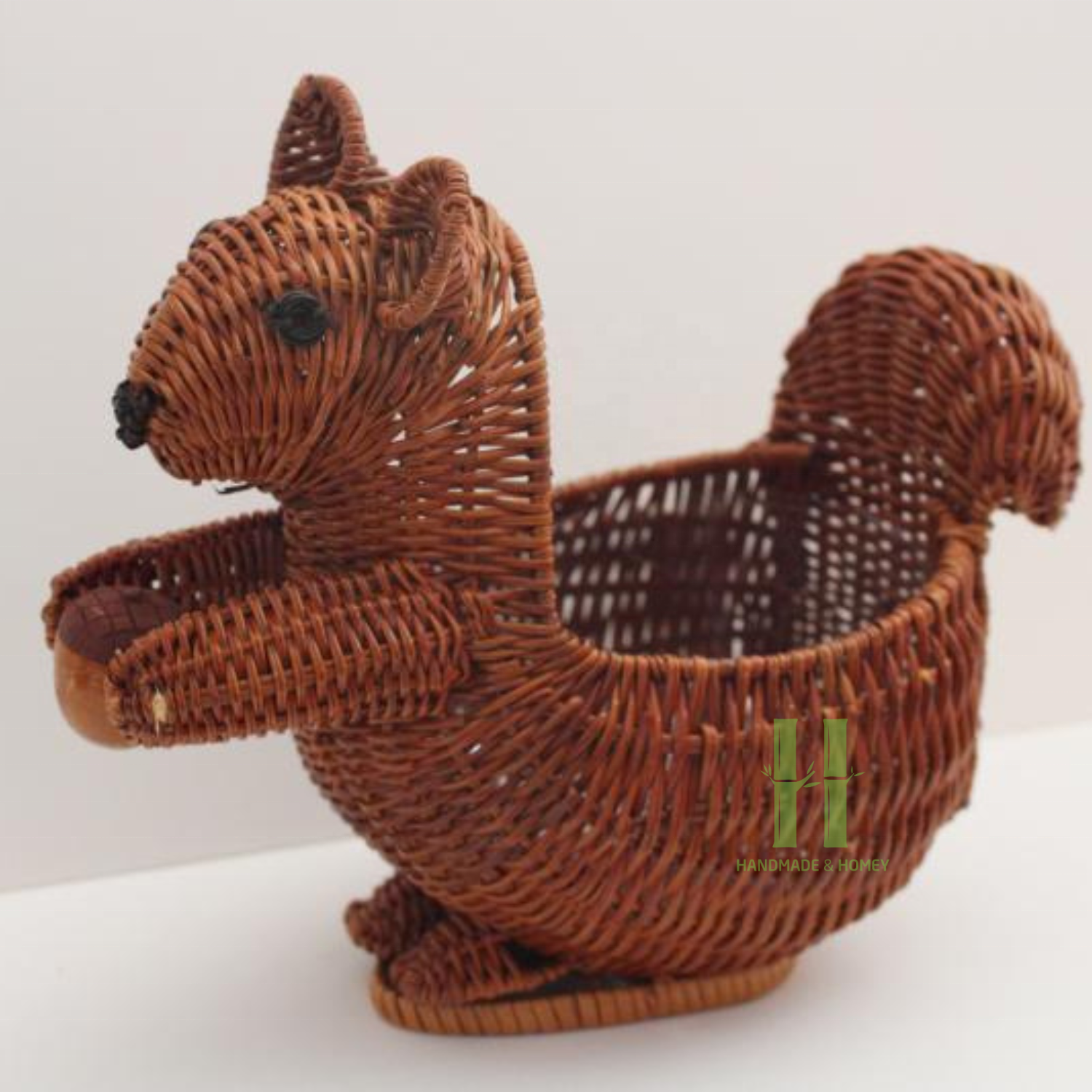 New Designs Rattan Squirrel Storage Baskets Cute Storage Toys Customized Size and Design from HNH Craft