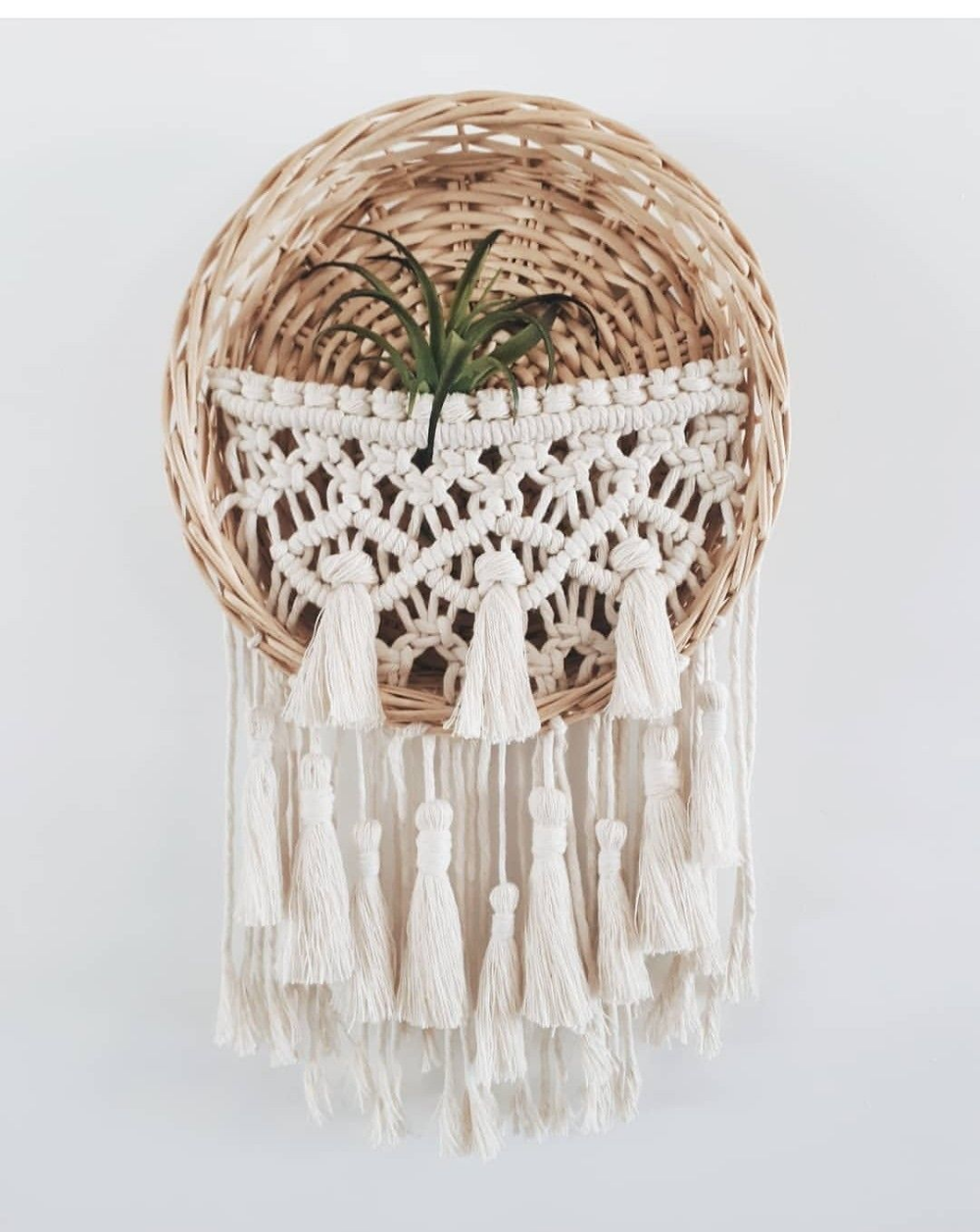 New Designs Macrame Wall Hanging Decor Basket Home Decor Boho For Living Room Hanging Decor OEM Design Customized Wholesale