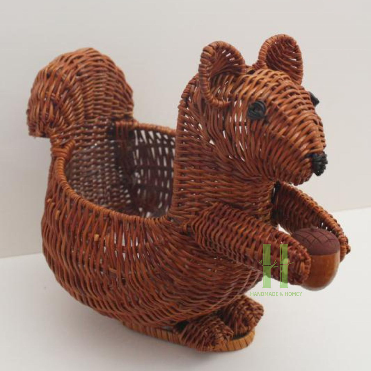 New Designs Rattan Squirrel Storage Baskets Cute Storage Toys Customized Size and Design from HNH Craft