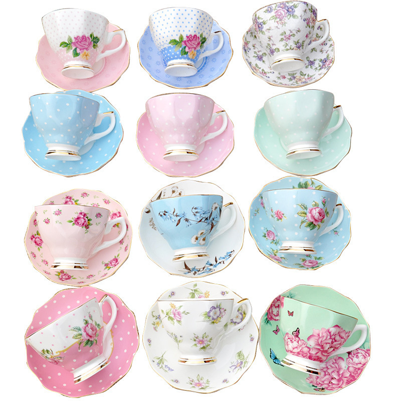 Royal Classic Porcelain Coffee Cups Ceramic Christmas Fine Bone China Tea Cups And Saucers Sets