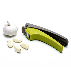 Manual Garlic Press Kitchen Accessories 2 In 1 Garlic Crusher Ginger Chopper Garlic Press