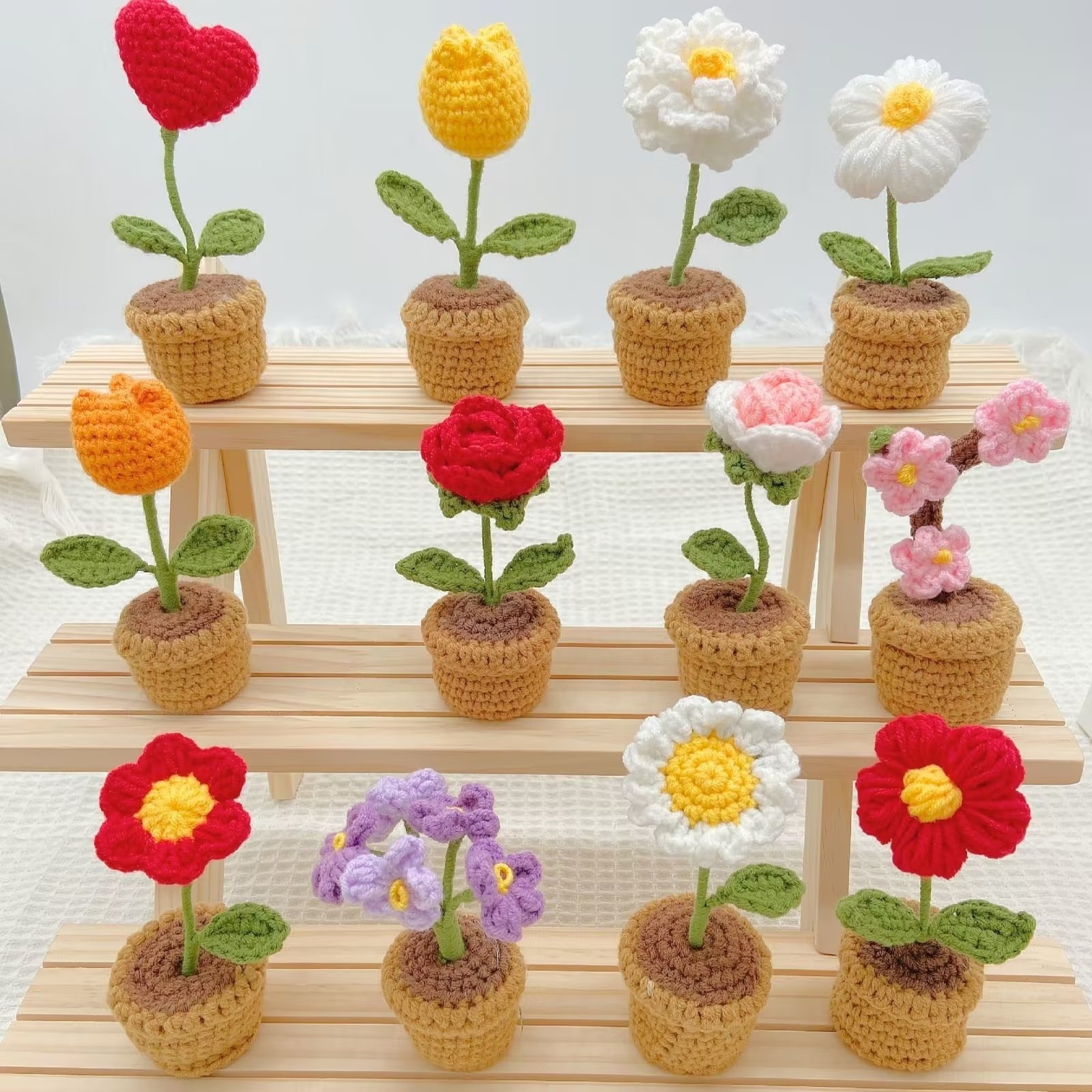 New Mini Potted Knitting Flowers Lovely Sunflower Tulip Rose Small Daisy Crochet Homemade Office Decoration Car Decoration