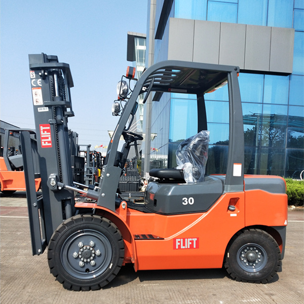 China supplier 3 ton internal combustion balance diesel forklift high ground clearance solid tire good price