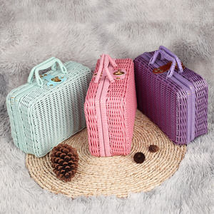 Rectangle eco-friendly pp plastic rattan picnic storage basket gift wicker basket with handle