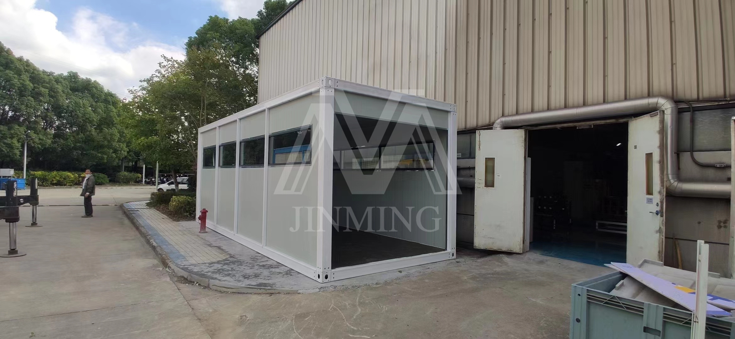 Prefab Steel Structure low cost Portable Modular container Car garage with roller shutter door Storage prefab warehouse