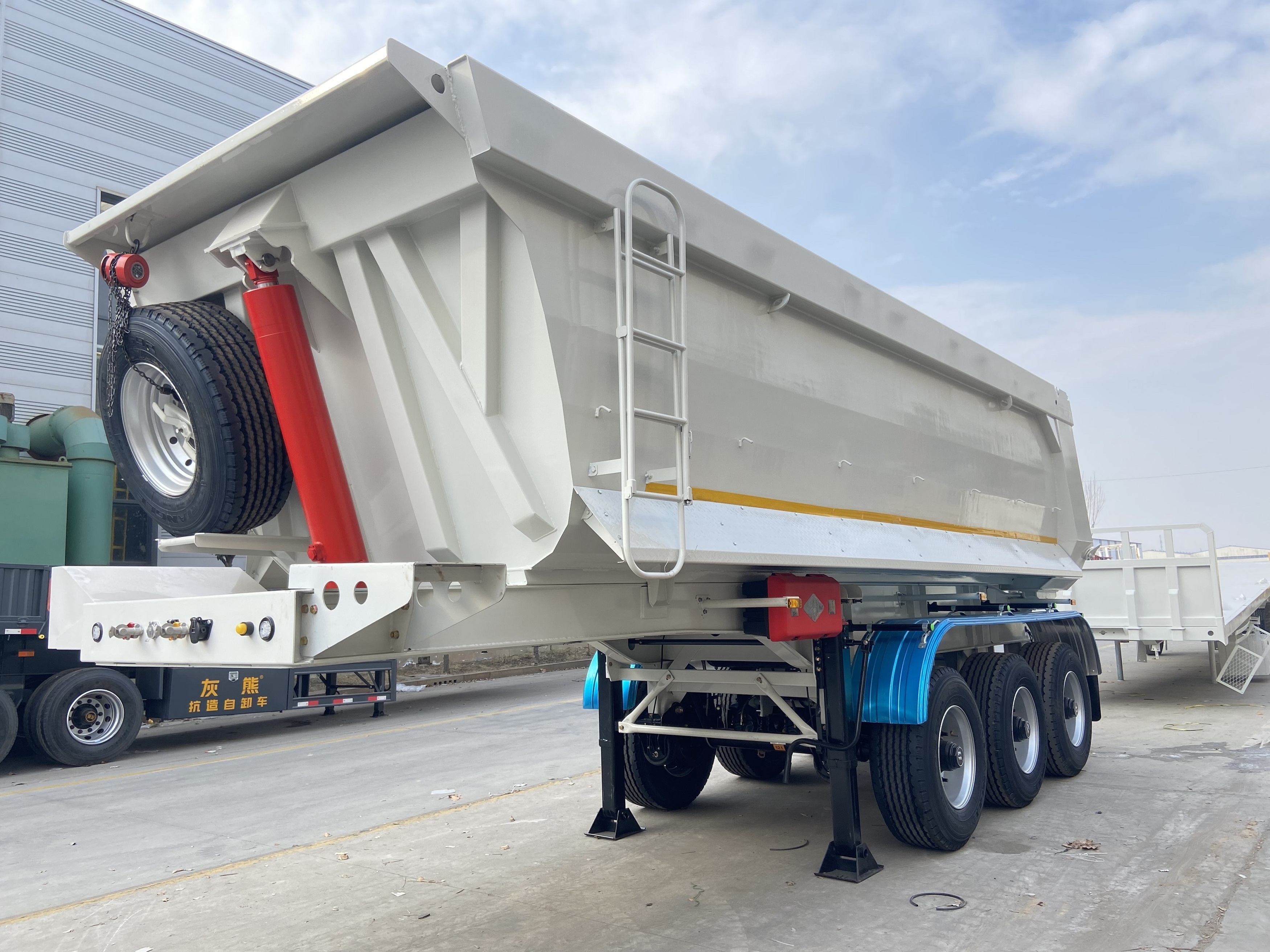 Tri-Axles 50 ton Self Dumping Truck Semi Trailer Hydraulic Rear Tipping Dump Dropside Trailer