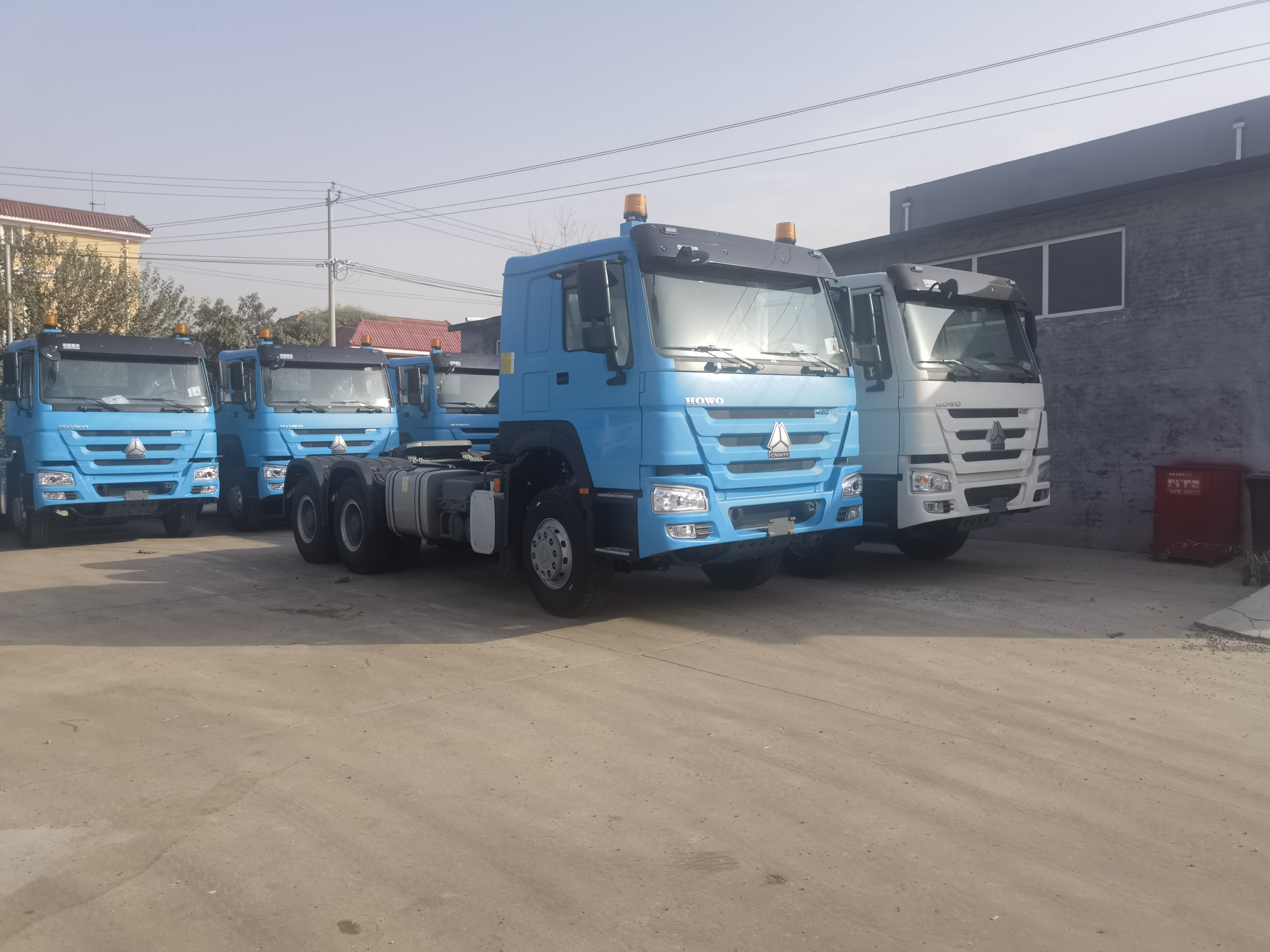 Howo 430hp 10 Wheeler  6X4 Tractor Truck Head  hw76cab Tractor Truck Head  For Sale