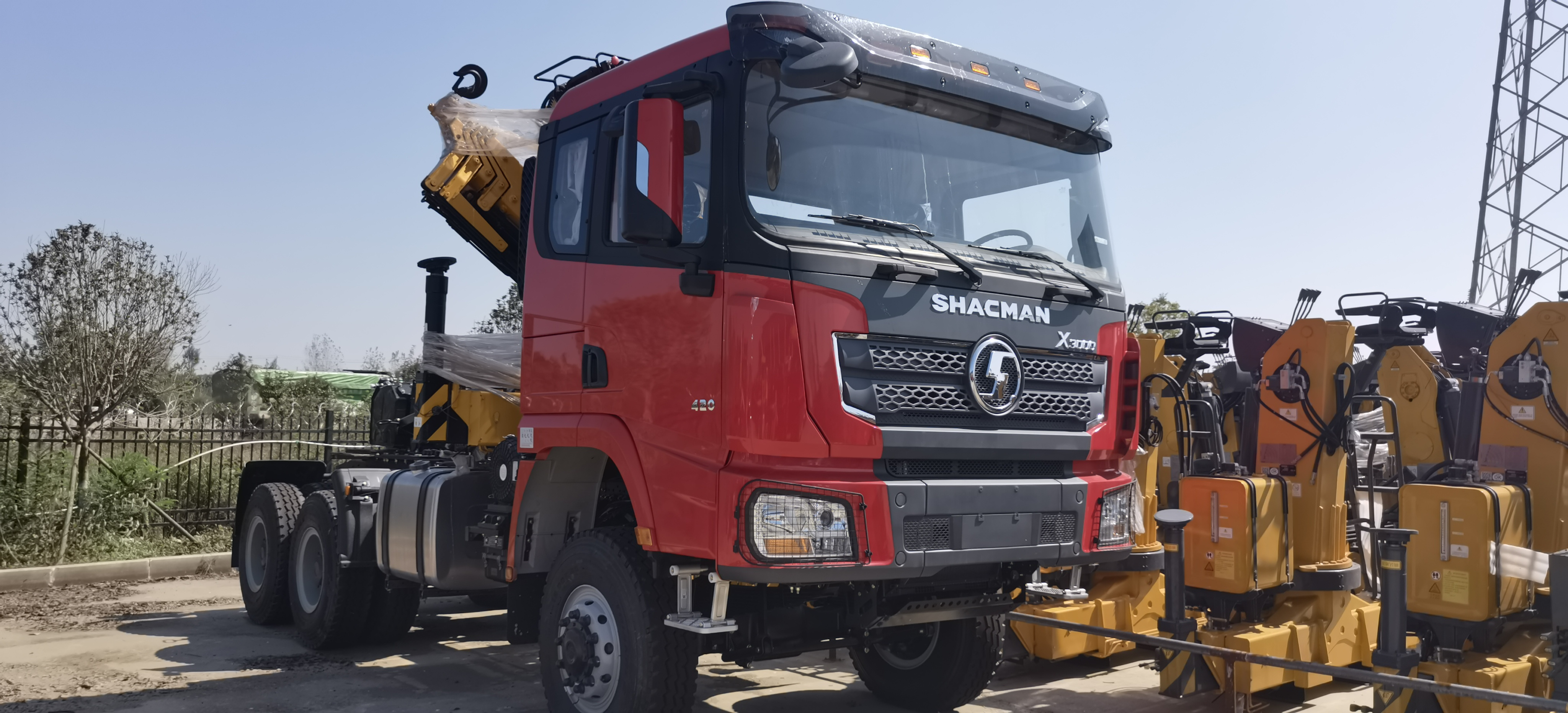 SQ X3000 420HP Folding 5 Arm Boom Crane Truck Hydraulic Control Mobile Truck Crane Sqz330aiii