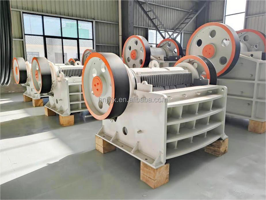 Factory price mobile diesel engine rock crushing machine philippines stone jaw crusher machine production line