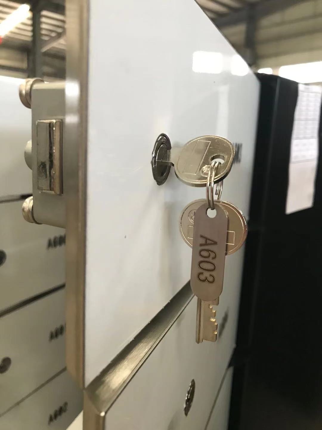 Dual key lock for safe deposit box with client key and master key JZ-02