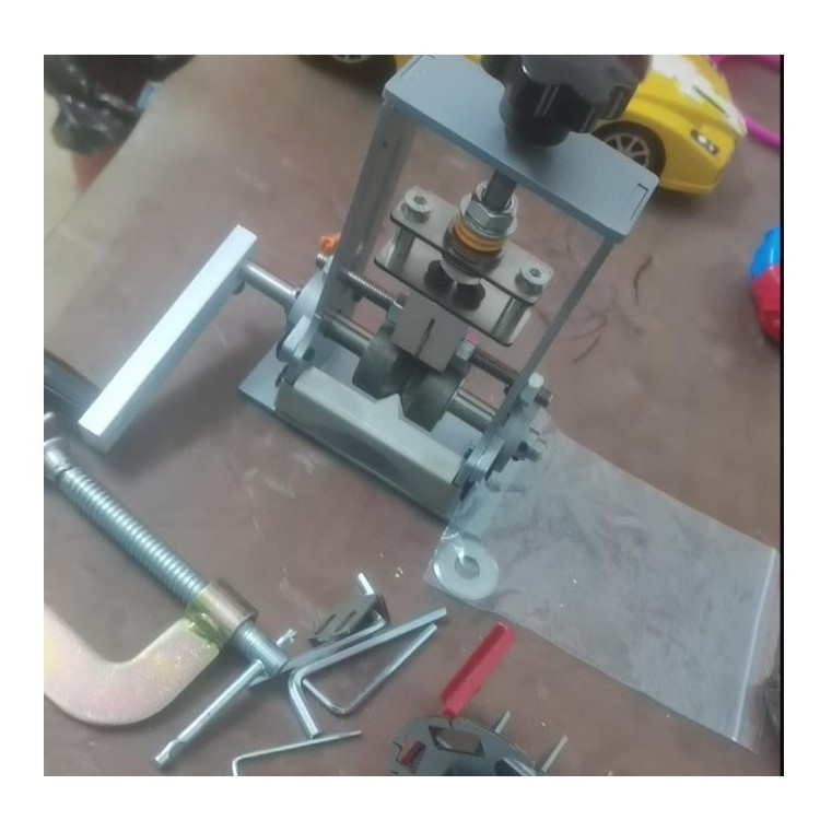 High Quality manual Scrap Cable Wire Stripper Machine wire stripping machine price