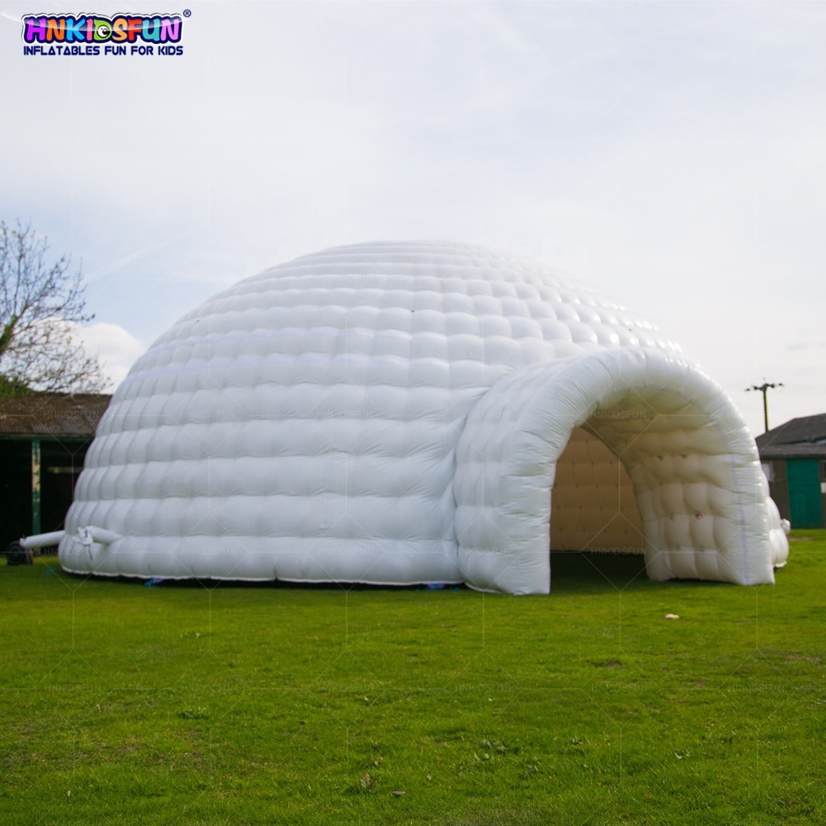 2024 New design inflatable igloo dome tent inflatable wedding marquee party tents inflatable event snow globe tents for sale