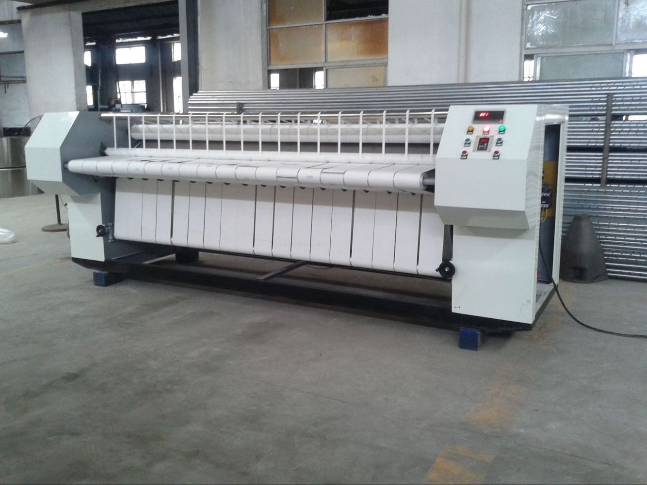 Good quality  laundry flat ironer & sheet ironing machine laundry hotel sheets ironing machine