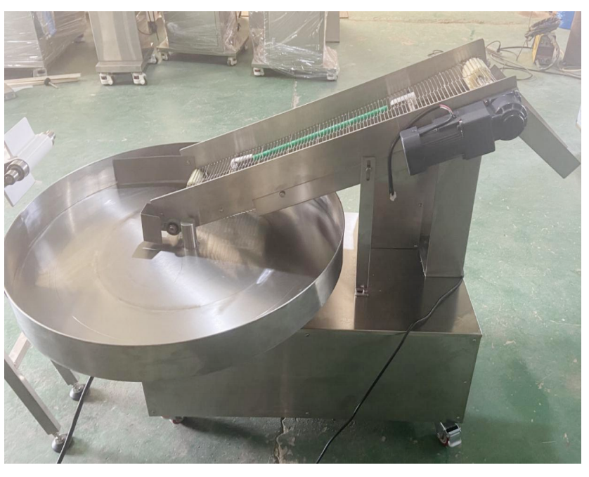 ball turntable flour powder coating machine chop bread crumbs cover machine fried chicken breading machine