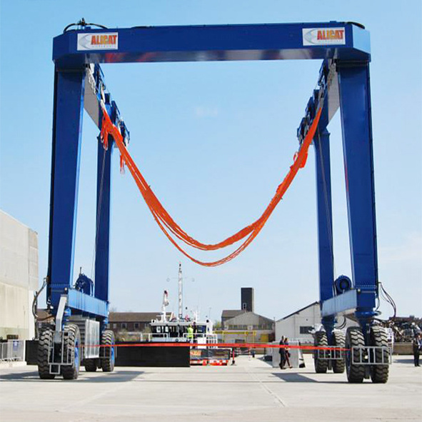 20 ton 50 ton 200 ton 800 ton Heavy duty marine travel lift harbour ship yachts dock boat lift Gantry Crane