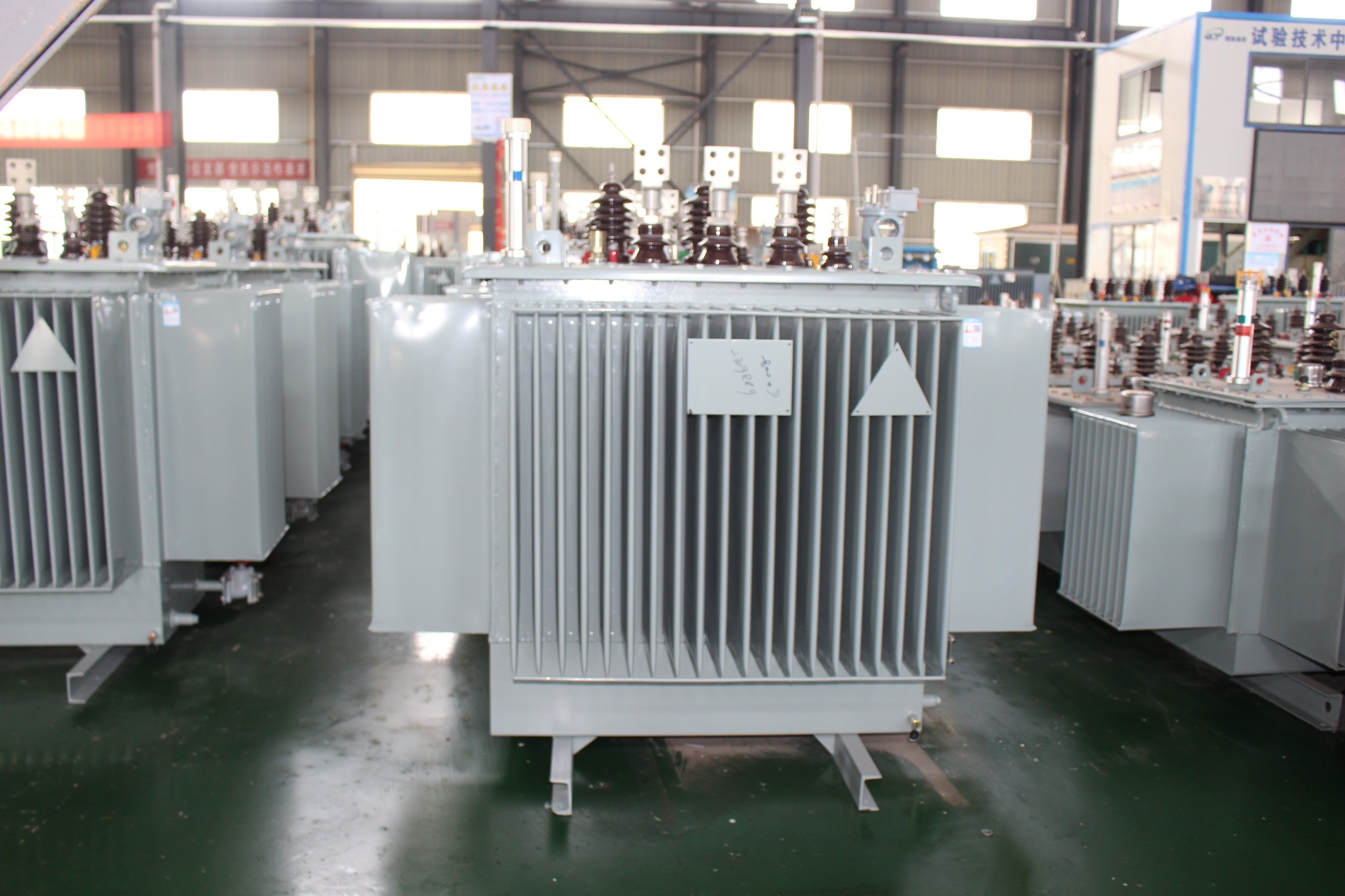 Manufacturer Price  50KV 630KV 200KV 1250KV oil immersed transformers