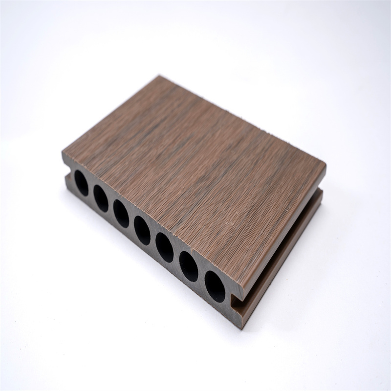 Factory Direct Good Price Extruded Wood Plastic Composite Decking Wholesale