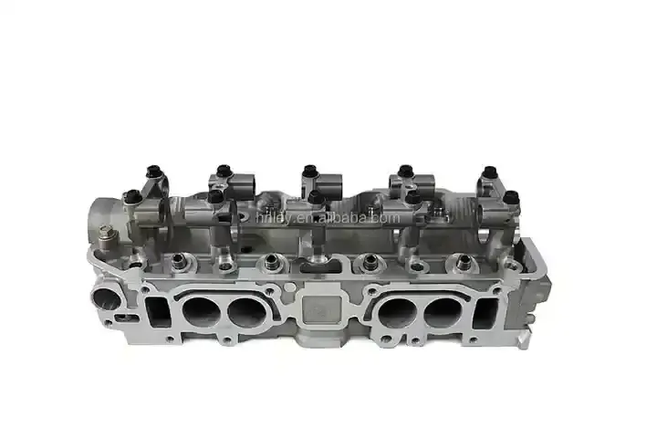 Auto Parts 4G64 Cylinder Head  MD305479 For MITSUBISHI  8V Engine Heads 4G64