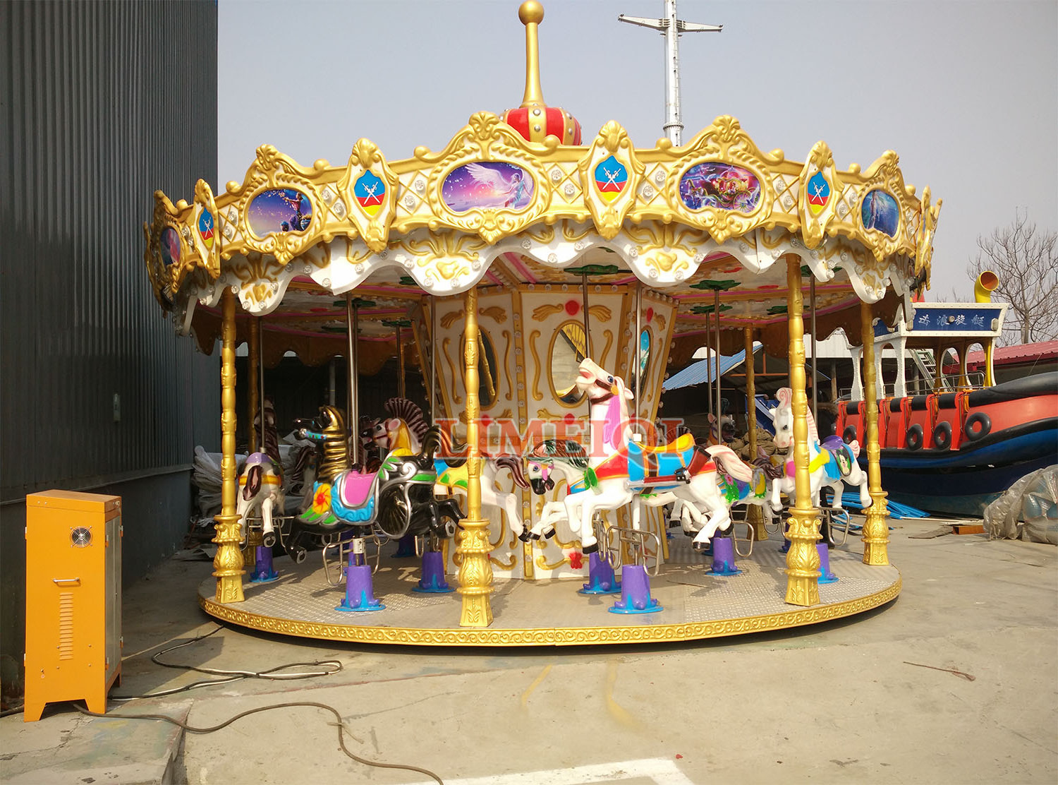 Amusement park equipment / merry go round carousel for sale / kids carousel horse rides