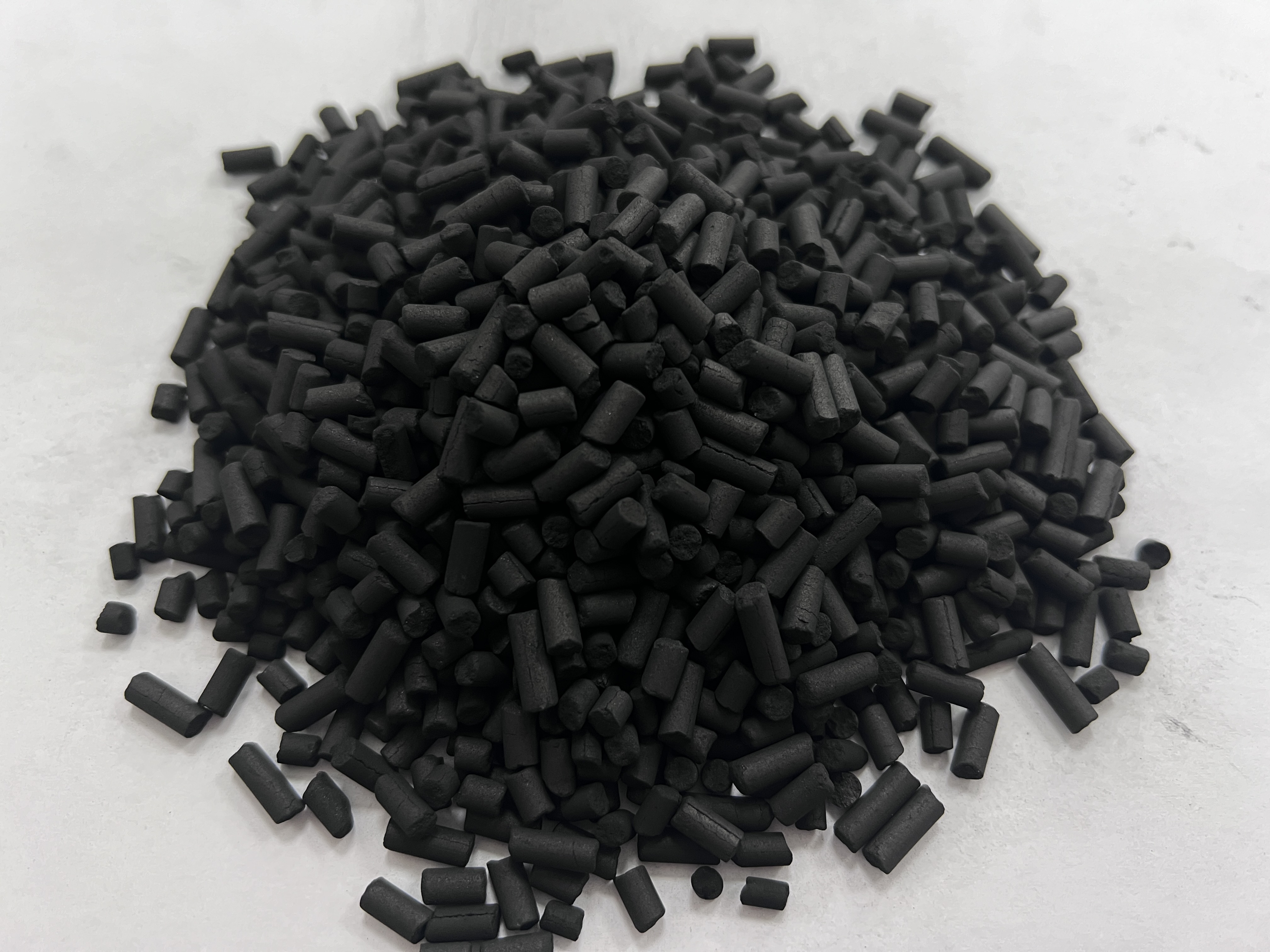 Water Treatment Chemicals Activated Carbon Pellet Industrial Grade Adsorbent Coconut shell Charcoal Coal Columnar Active Carbon