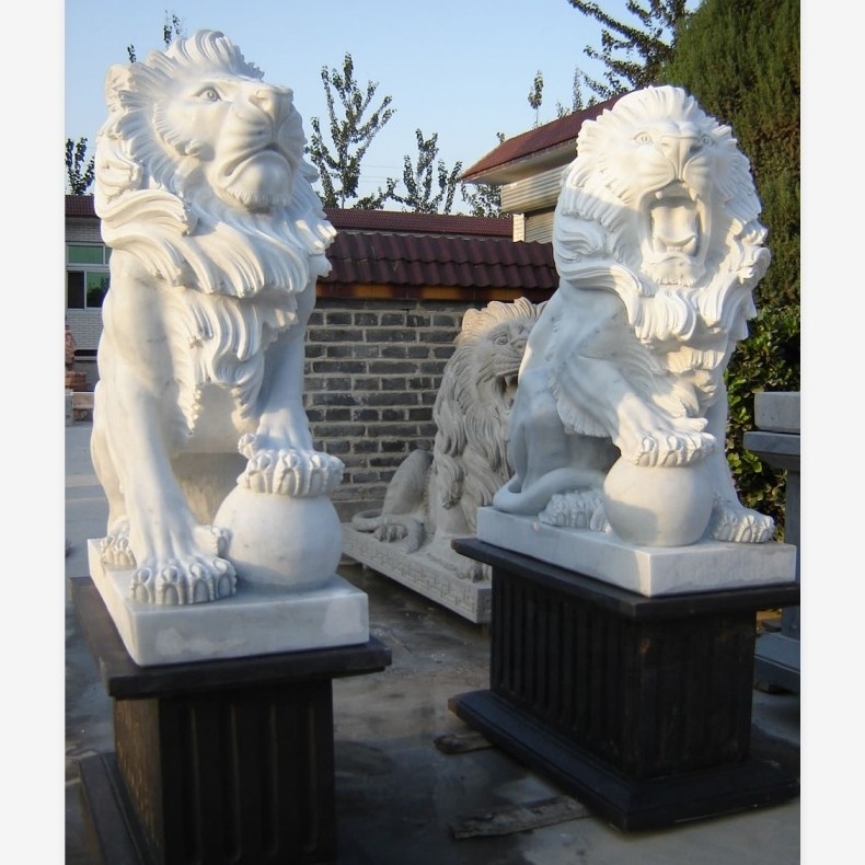 Outdoor Red Sand Stone Lion Statue sculpture For Sale