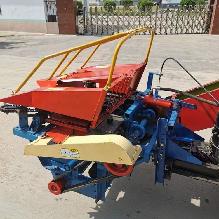 Factory Hot Sales Corn Combine Harvester Price Tractor Mounted Corn Harvester