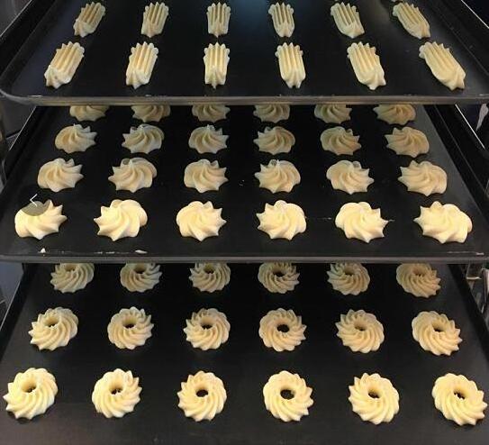 Automatic Cookies Encrusting Machine Industrial Fortune Cookie Making Machine Biscuit Cookie Cutter Machine