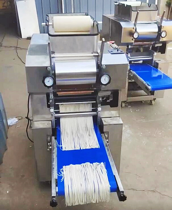 Industrial Japanese Noodle Ramen Making Machine With Cutter Dough Sheeter Pressing Rolling Machine