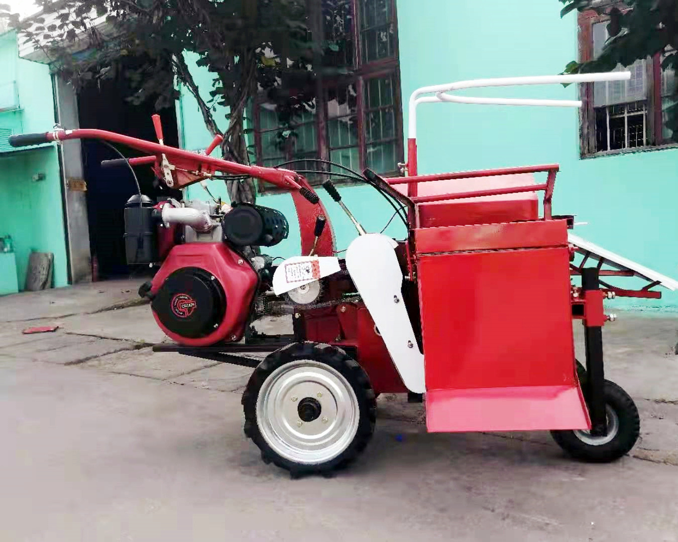 Mini Corn Reaper Farm Machine Diesel Engine One Row Corn Silage Harvester Harvesting Machine Price