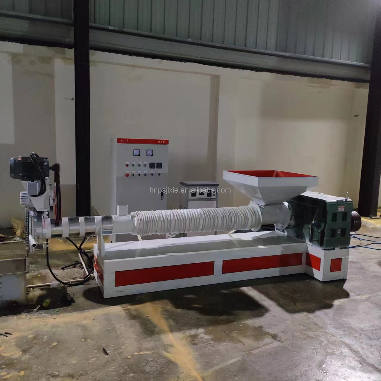 forced feed Recycling Waste Scrap Plastic Extruder Plastic Melting Machine