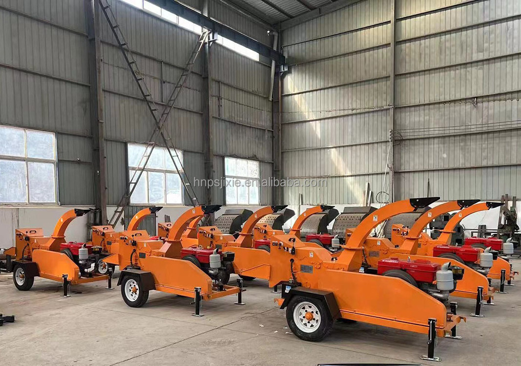 Mobile wood crusher/8080 horsepower tree branch crusher