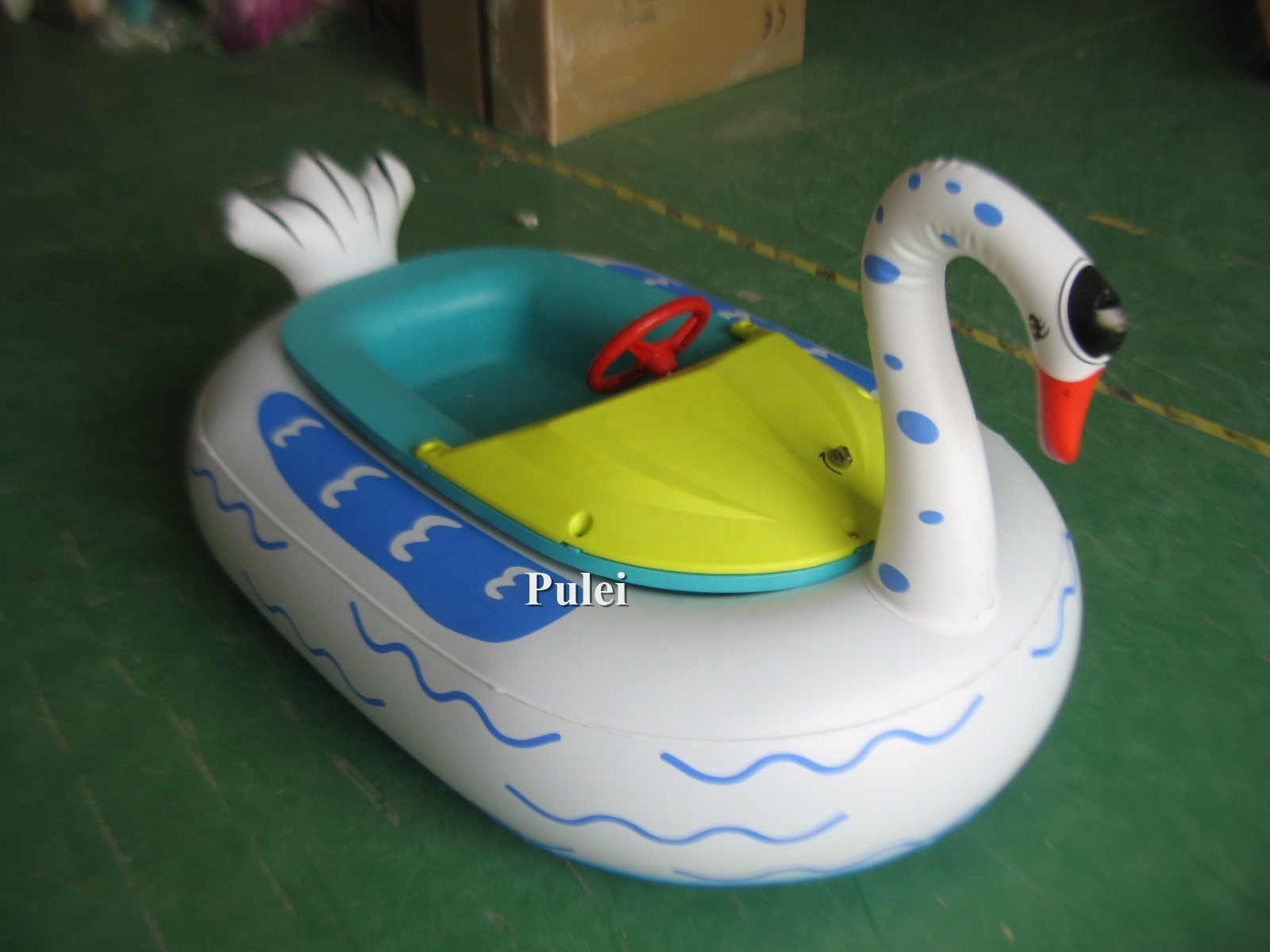 Amusement Park Inflatable Game Black Swan Water Bumper Boat Adult Electric Bumper Boat Motorized Water Pool Bumper Boat For Kids