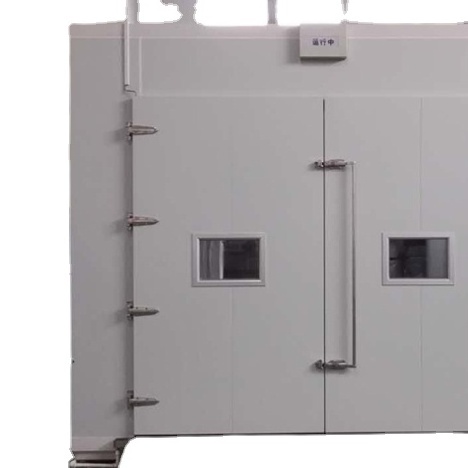 Commercial refrigerated rooms for storing goods - Cold storage doors