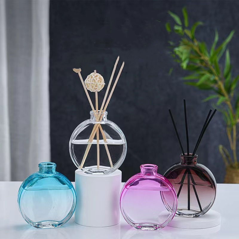 Hot Selling 100ml Aromatherapy Glass Bottle Empty Perfume Bottles For Sale   frosted glass car diffuser bottle car diffuser