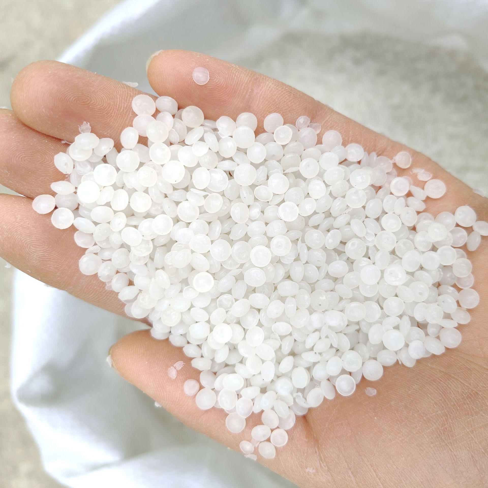 Competitive Price Of HDPE LDPE LLDPE 100% Virgin Raw Materials Natural Color LDPE